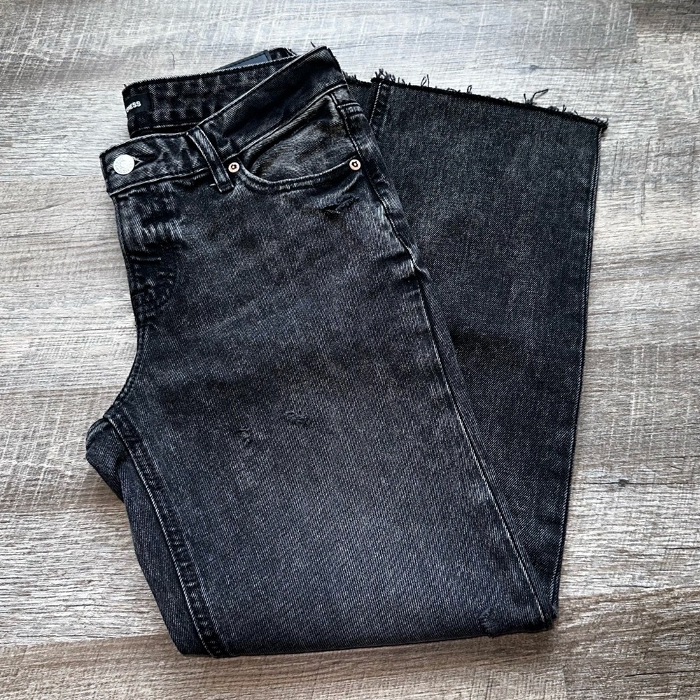 Express NWOT modern straight low rise black jeans women’s size 2 short - Picture 1 of 16
